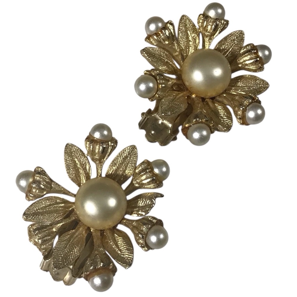 PAM Clip On Earrings Gold Tone Faux Pearls Vintage